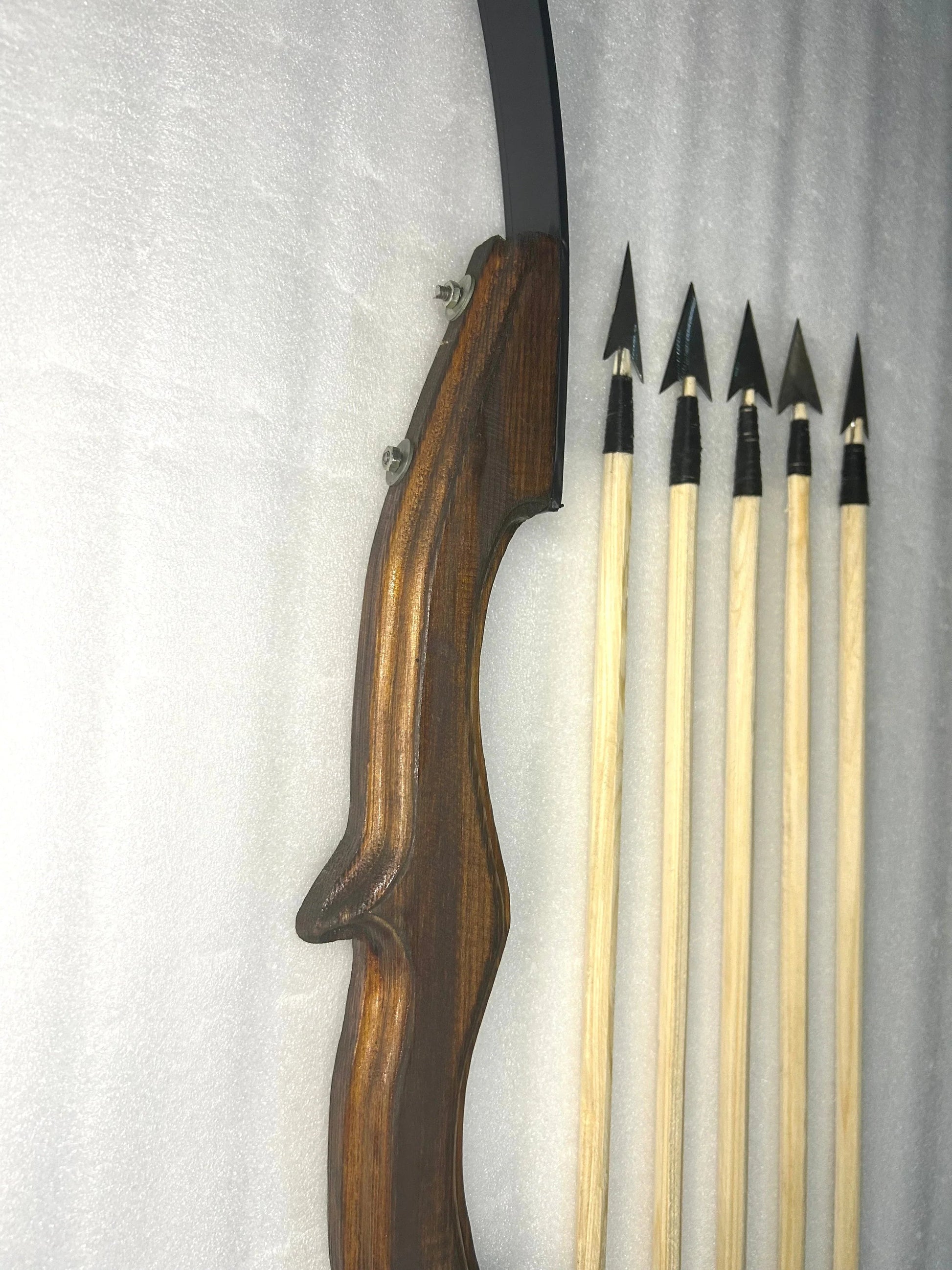 Archery Bow & Arrow - SRI ASDHUJ